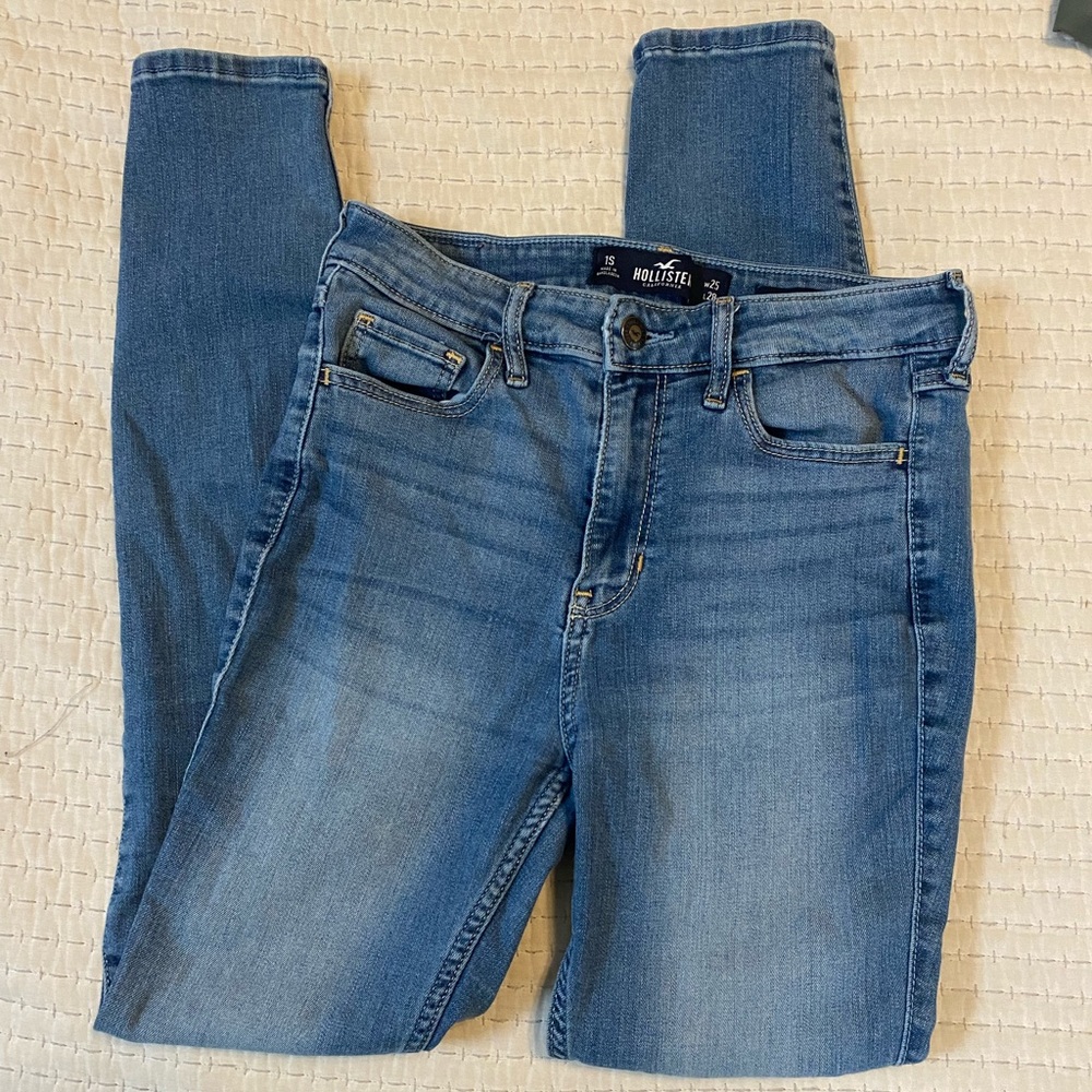Hollister high-rise medium wash super skinny jeans, length regular